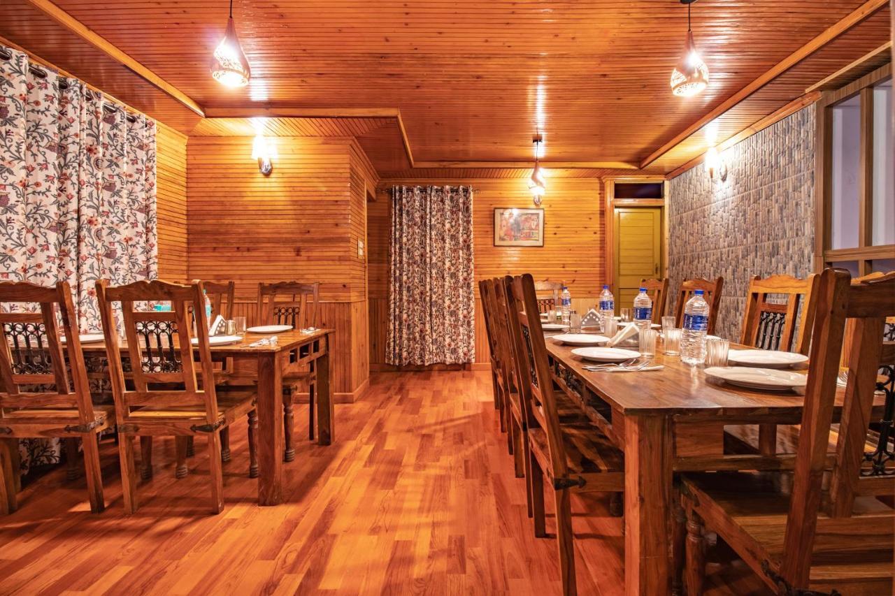 Hotel Little Silver Pahalgam Exterior photo